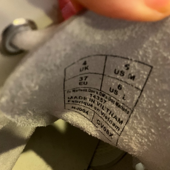 Dr. Martens white boots size 6 - Picture 4 of 12